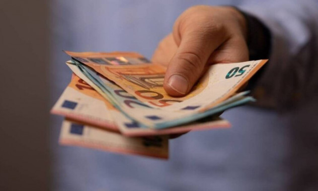 Κύπρος: Στο «τραπέζι» ο κατώτατος μισθός