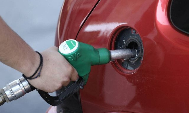 Fuel pass 2: Αντίστροφη μέτρηση για το άνοιγμα της πλατφόρμας – Τα ποσά που θα λάβουν οι δικαιούχοι