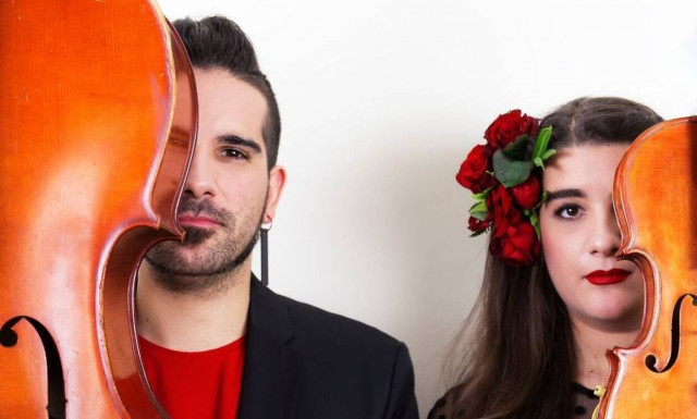 String Demons: Οι «δαίμονες» που αγαπούν τα κοκτέιλ και τις τηγανητές πατάτες