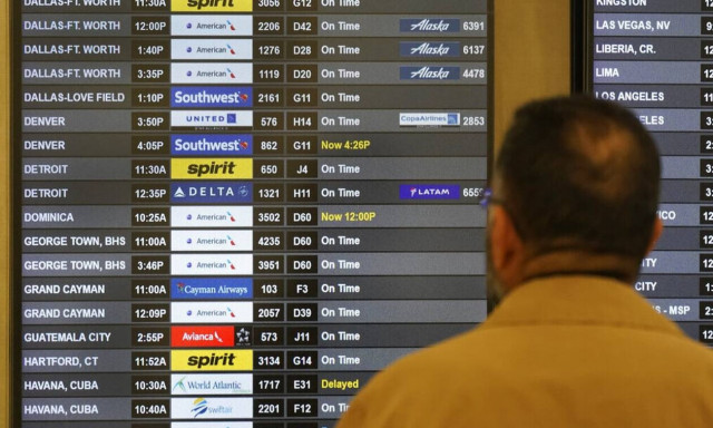 ΗΠΑ: Ακυρώσεις δρομολογίων και καθυστερήσεις στα αεροδρόμια, λόγω έλλειψης προσωπικού