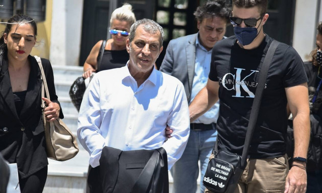 Θέμης Αδαμαντίδης: Στο αυτόφωρο σήμερα για τον καταγγελλόμενο ξυλοδαρμό της συντρόφου του