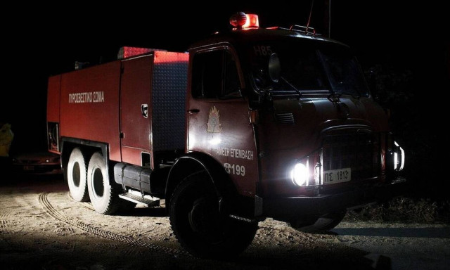 Φωτιά τώρα στο Πέραμα