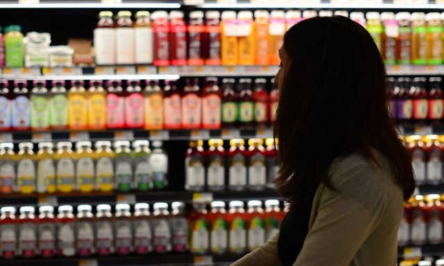 Προϊόντα ιδιωτικής ετικέτας: Με ακριβότερη τιμή αλλά συνεχίζουν να γεμίζουν το καλάθι της νοικοκυράς