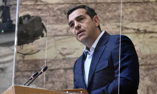 «Σφυροκόπημα» από Τσίπρα: Μετά την Παιδεία, το πρόγραμμα για τη στέγη και κορύφωση στη Βουλή