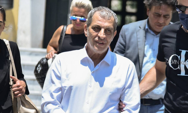 Θέμης Αδαμαντίδης: Ξέσπασε σε κλάματα η πρώην σύντροφός του - «Ζήλευε παθολογικά» (vid)