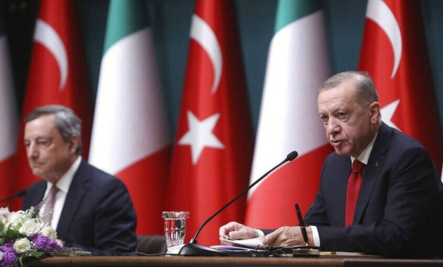 Ο Ερντογάν κατήγγειλε την Ελλάδα στον Ντράγκι: Έχετε πρόσφυγες επειδή δεν τους δέχεται η Αθήνα