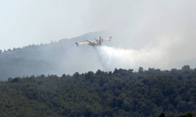 Φωτιά τώρα στον Έβρο – Σηκώθηκαν δύο αεροσκάφη και ένα ελικόπτερο