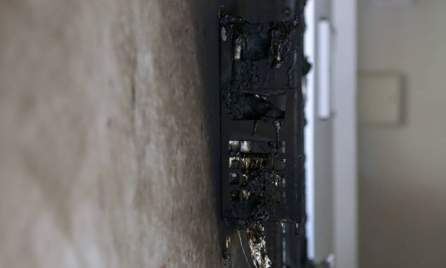 Γκαζάκια στο σπίτι του βουλευτή Μπάμπη Παπαδημητρίου στο Παγκράτι