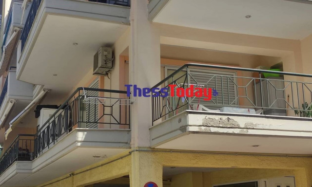 Δολοφονία 79χρονης στη Νεάπολη: «Ακούσαμε φωνές – Την έβριζε τη γυναίκα αλλά αυτή δε μιλούσε»