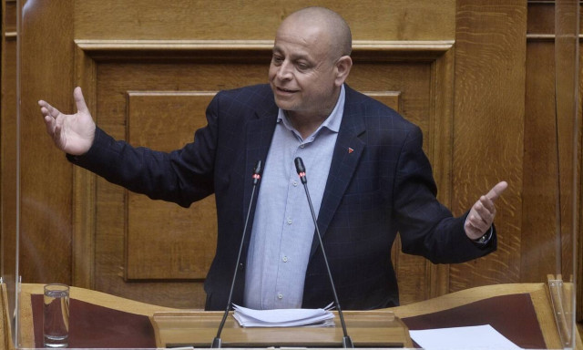 Σαντορινιός: Οι νησιώτες αδυνατούν να πληρώσουν τους λογαριασμούς - Ο Μητσοτάκης σφυρίζει αδιάφορα