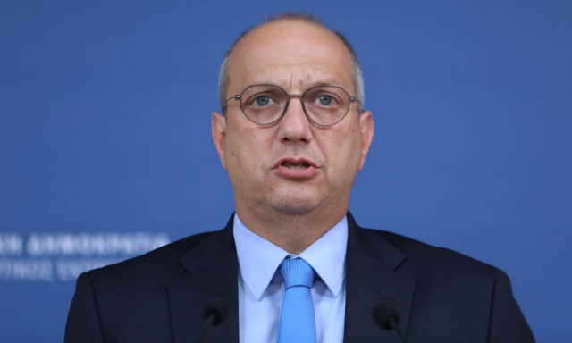 Οικονόμου για Τσίπρα: Περιοδεύει ανά την Ελλάδα διασπείροντας ψέματα και υπερβολές