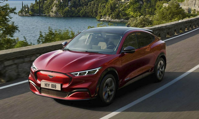 H ηλεκτρική Ford Mustang Mach-E και σε on-line παραγγελία