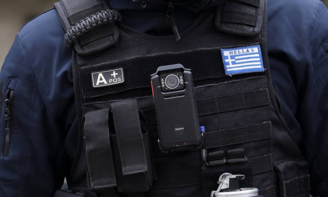 Σύλληψη αστυνομικού στην Λάρισα - Απείλησε την γυναίκα του γιατί αγόρασε ακριβές πάνες