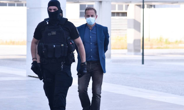 Αγωγή του Δημήτρη Λιγνάδη σε Γιώργο Λιάγκα και Φαίη Σκορδά – Ζητά 200.000 ευρώ