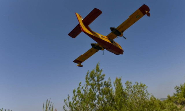 Οριοθετήθηκε η φωτιά στη Λευκάδα