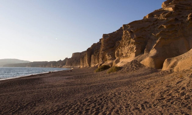 Βλυχάδα: Η εξωπραγματική παραλία των 2,5 χιλιομέτρων