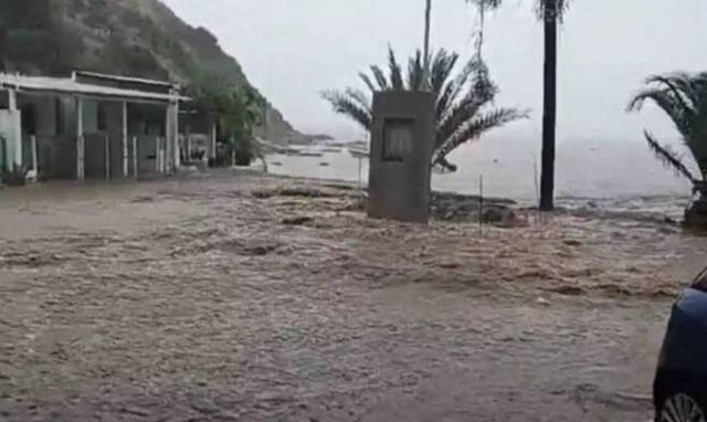 Σκύρος: Σε κατάσταση έκτακτης ανάγκης κηρύσσεται το νησί μετά την κακοκαιρία