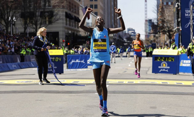 Παγκόσμιο Πρωτάθλημα Στίβου: Νοκ άουτ το μεγάλο φαβορί στον μαραθώνιο, Πέρες Γεπτσιρτσίρ