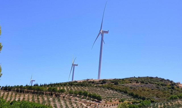 Γιάννης Οικονόμου: Αιολικοί σταθμοί σε θαλάσσιες περιοχές - Ενίσχυση των ΑΠΕ στο ενεργειακό μείγμα