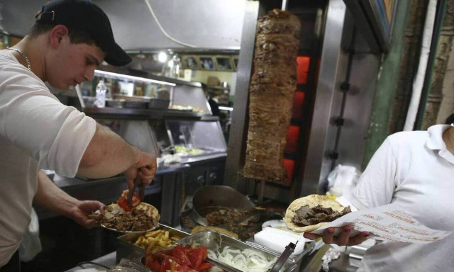 Ακρίβεια: Τα νέα μέτρα στήριξης του φθινοπώρου