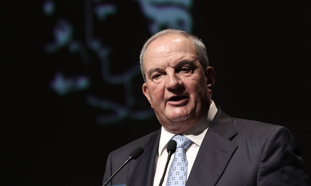 Εκδήλωση προς τιμήν του Σταύρου Ξαρχάκου - Ο Κώστας Καραμανλής του απένειμε Τιμητική Διάκριση