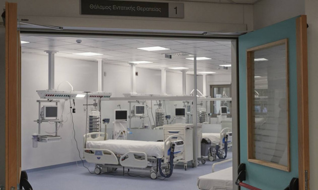 Ηράκλειο: Διασωληνώθηκε 17χρονος με κορονοϊό