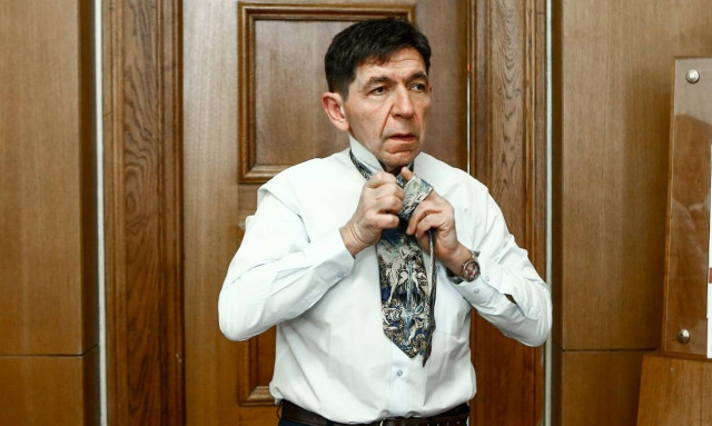 Γεράσιμος Σκιαδαρέσης: Η απάντηση μετά το σάλο για το μπλουζάκι με τον Κρέοντα