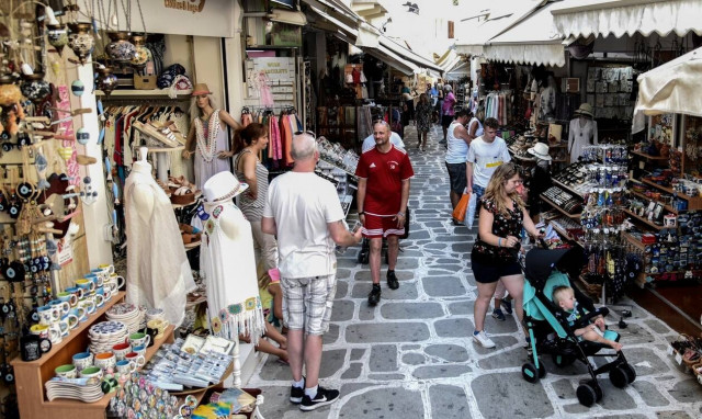 Κοινωνικός τουρισμός: Ξεκινούν οι αιτήσεις για συνταξιούχους ελεύθερους επαγγελματίες