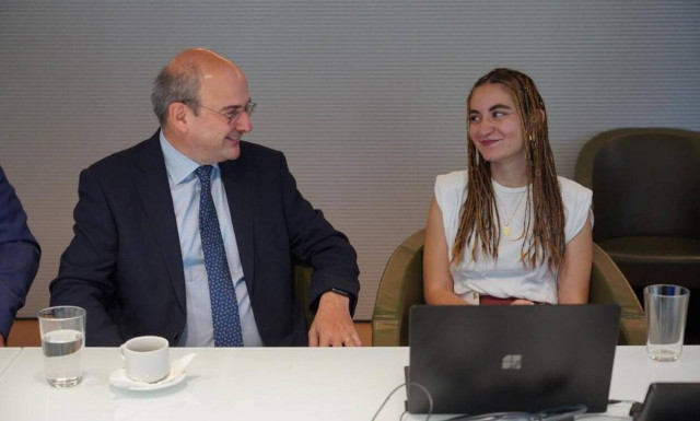 Πάνω από 2.500 αιτήσεις στο πρόγραμμα ψηφιακών δεξιοτήτων ΔΥΠΑ – Microsoft