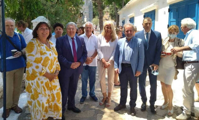 Χρυσουλάκης για ομογενείς: Η Ελληνική γλώσσα άρρηκτος λώρος με τη μητέρα Ελλάδα