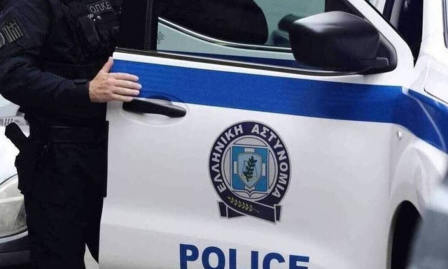 Χαμός στην Κοζάνη: Γυναίκες πιάστηκαν στα χέρια και έπαιξαν... μπουνιές έξω από φαρμακείο