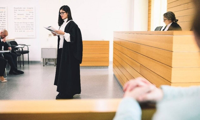 Νομικές σπουδές: Κορυφαία επιλογή για επαγγελματική εξέλιξη