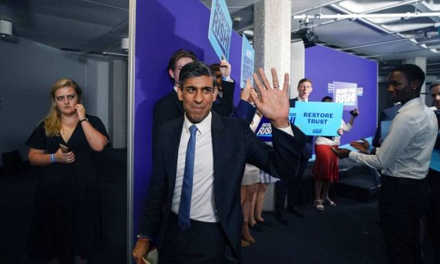 Βρετανία: Βγήκαν τα «μαχαίρια» στους Τόρις - Οι 8 υποψήφιοι διάδοχοι του Μπόρις Τζόνσον