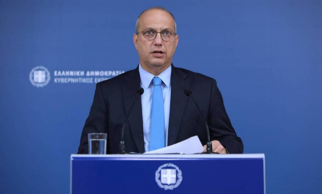 Γιάννης Οικονόμου: Δείτε live την ενημέρωση των πολιτικών συντακτών