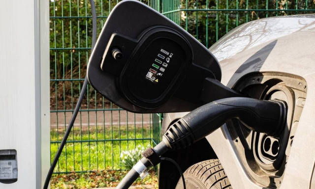 Ηλεκτρικά αυτοκίνητα: Πώς οι οδηγοί χάνουν την ευκαιρία φθηνών τιμολογίων