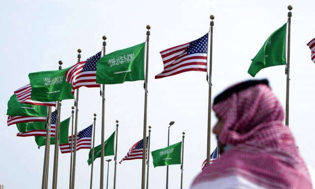 Σαουδική Αραβία: Το «ραντεβού» του Μπάιντεν με τον πρίγκιπα διάδοχο μπιν Σαλμάν εν μέσω επικρίσεων