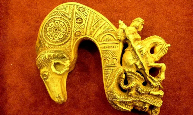 Mια συλλογή, 1.000 γκλίτσες από τη Δάφνη Βοΐου Κοζάνης έως το... Ντουμπάι