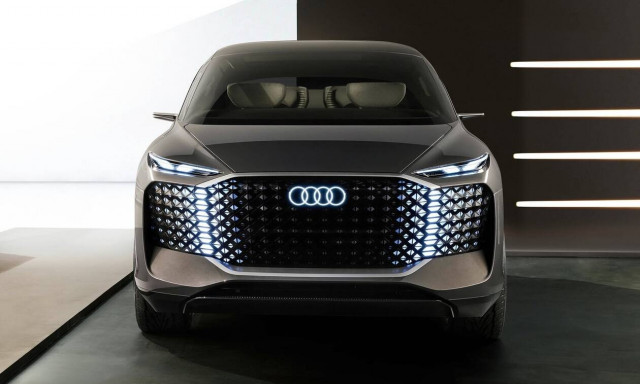 Γιατί θα καθυστερήσουν τα νέα ηλεκτρικά των Audi, Porsche και Bentley;