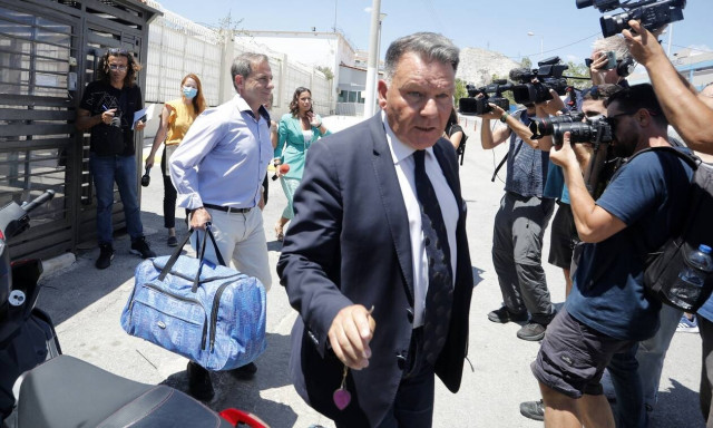 Η απάντηση του Αλέξη Κούγια στον Στέλιο Πέτσα μετά τις δηλώσεις του υπουργού για τον Λιγνάδη