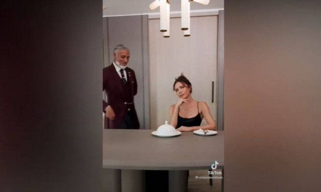 Βικτόρια Μπέκαμ: Σάλος με το ντεμπούτο της στο Τik Tok - «Δεν μπορούμε να ταΐσουμε τα παιδιά μας»
