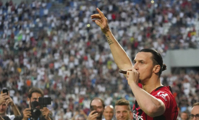 Ζλάταν Ιμπραΐμοβιτς: Ο «Βenjamin Βutton» του ποδοσφαίρου ανανέωσε στα 41 του με τη Μίλαν