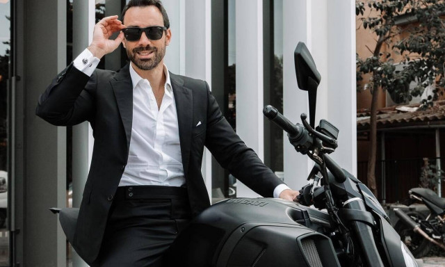 Τροχαίο για τον Σάκη Τανιμανίδη με τη μηχανή του (video)