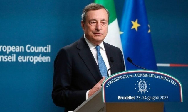 Ιταλία: Αύριο η απόφαση του Ντράγκι αν θα παραμείνει στην πρωθυπουργία