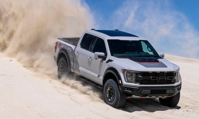 Το αγροτικό Ford F-150 Raptor R βάζει τα γυαλιά σε πολλά υπερ-αυτοκίνητα!