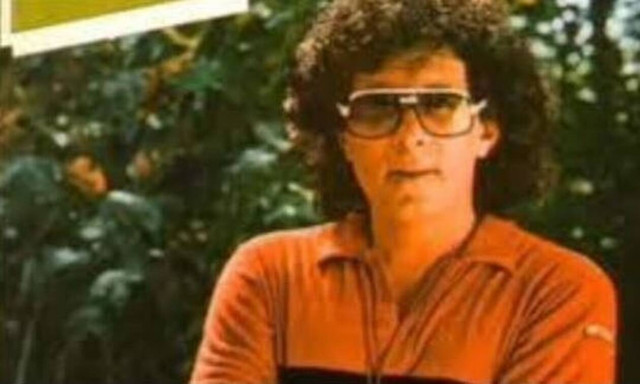 Πέθανε ο τραγουδιστής Περικλής Περάκης