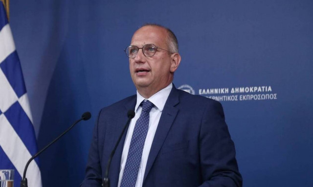 Γιάννης Οικονόμου: Δείτε live την ενημέρωση των πολιτικών συντακτών