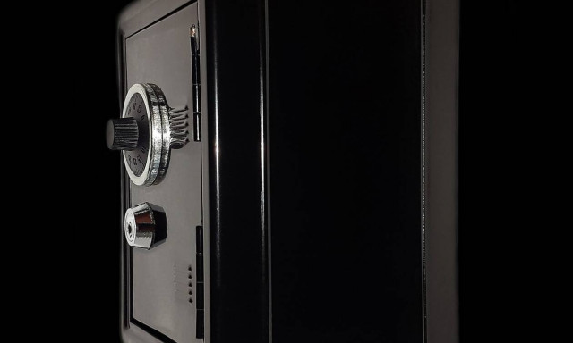 Διάρρηξη «μαμούθ» από εταιρεία στην Κηφισιά – Πώς άρπαξαν το χρηματοκιβώτιο