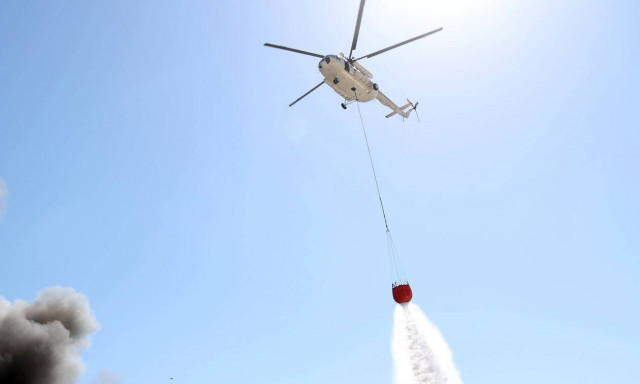 Φωτιά τώρα στα Σπάτα