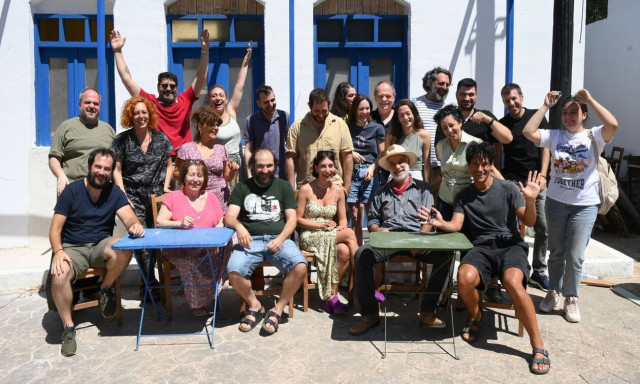 Εκτός Υπηρεσίας: Οι ηθοποιοί, η πρώτη ανάγνωση σεναρίου και το τρέιλερ της νέας σειράς του ΑΝΤ1