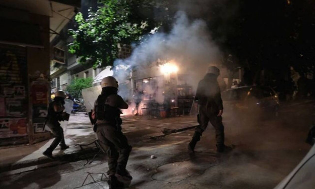 Εξάρχεια: Νύχτα έντασης με 56 προσαγωγές και πολιτικές αντιδράσεις